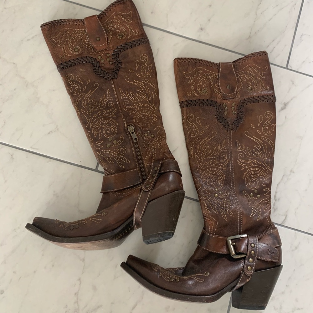 Women’s Corral cowboy boots